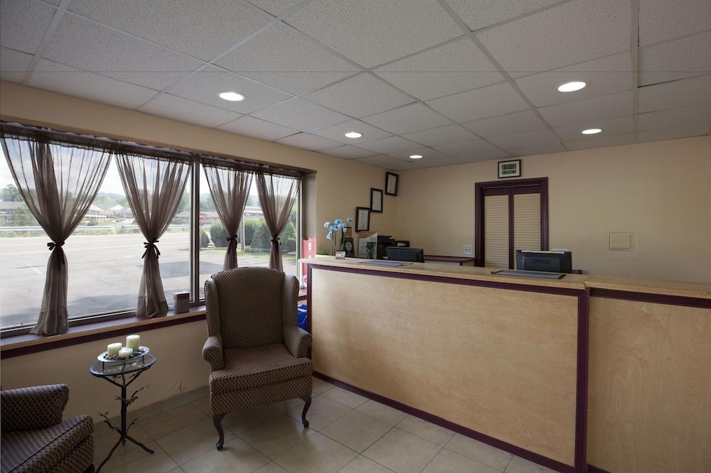 Econo Lodge Wytheville I-77 & I-81 מראה חיצוני תמונה