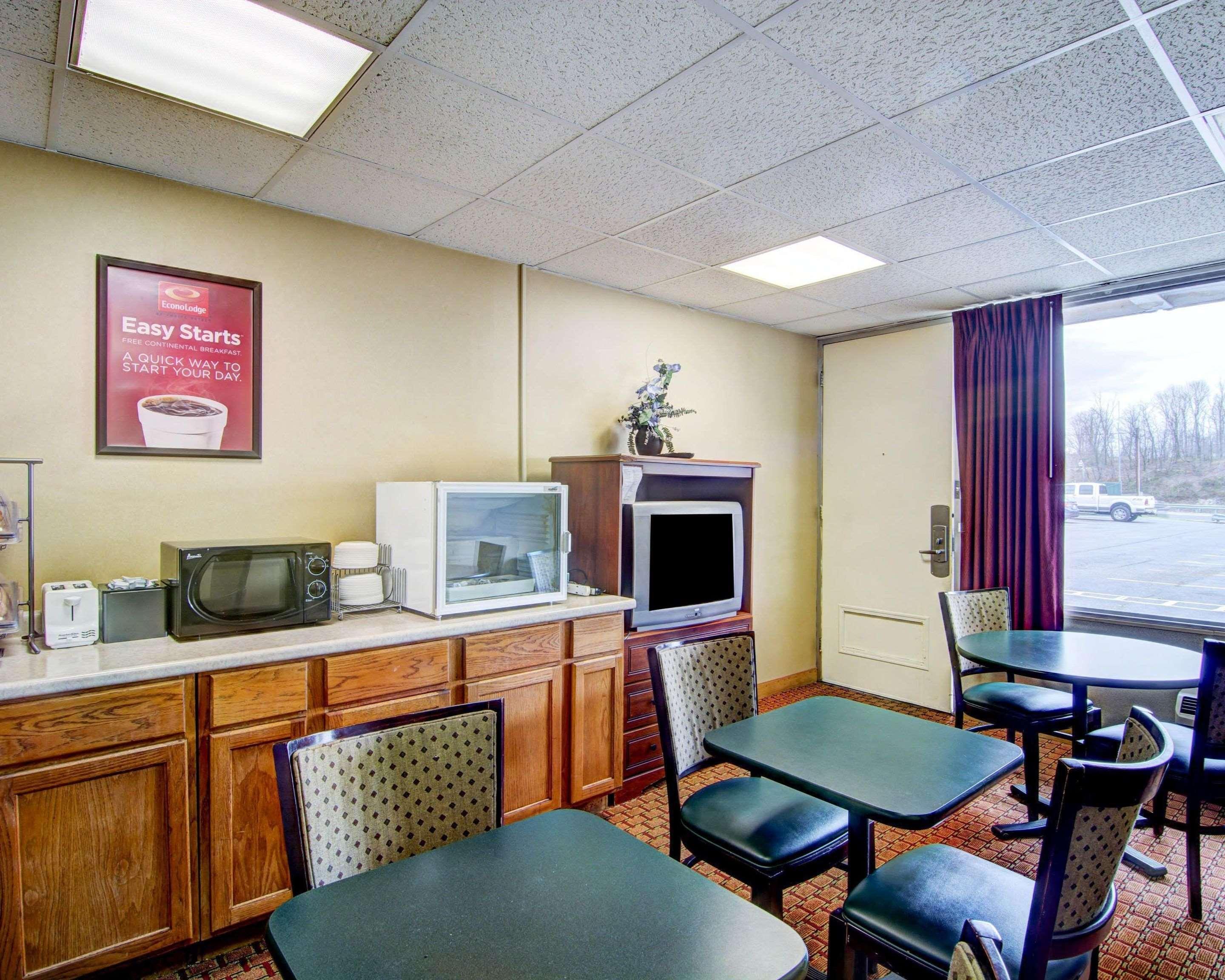 Econo Lodge Wytheville I-77 & I-81 מראה חיצוני תמונה