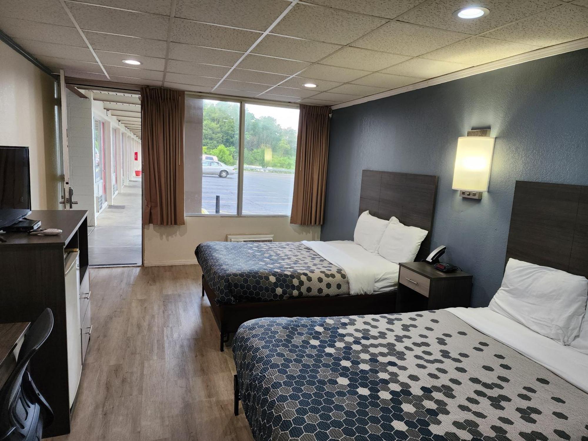 Econo Lodge Wytheville I-77 & I-81 מראה חיצוני תמונה